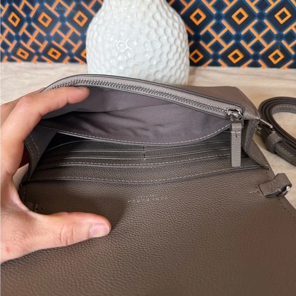 Tory Burch Thea Flat Wallet Crossbody in Wild Mushroom 169971 $375